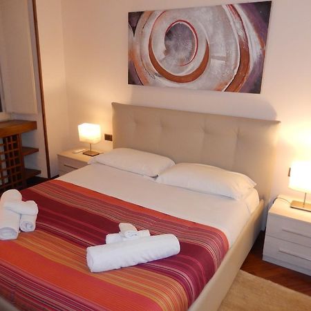 Colosseo Homerents 2 Rome Extérieur photo